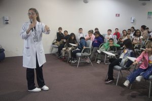 Entrega cadeira no HEB (Hospital Estadual de Bauru) - Imagem 11