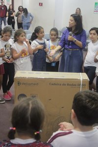 Capa da Galeria: Entrega cadeira no HEB (Hospital Estadual de Bauru)